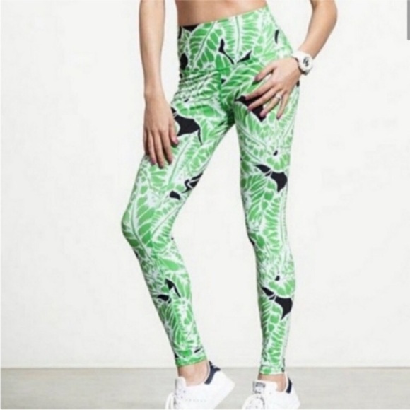 ALO Yoga Pants - ALO Yoga Airbrush‎ Palm Print Full Length Leggings In Green Glow, Medium